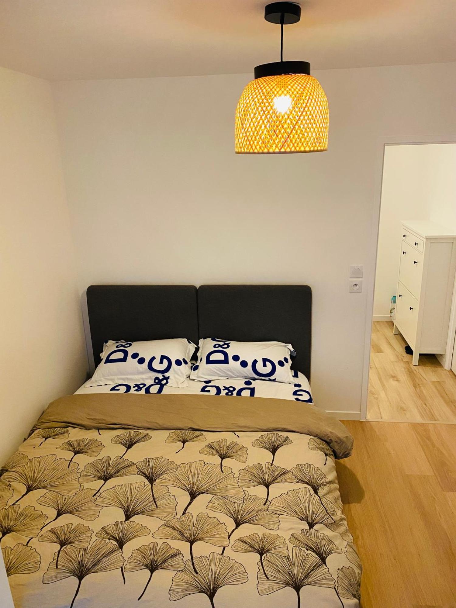 Le Chic De Villiers Sur Marne Apartment ภายนอก รูปภาพ